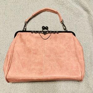 Light pink vintage look 👛 ***New***